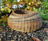 Wavy edge bowl